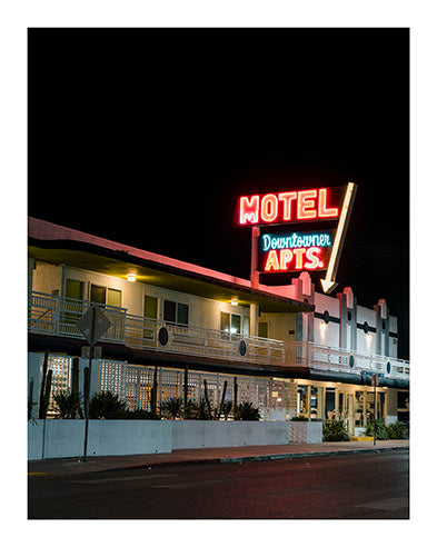 Motel and Apartments - Las Vegas at Night