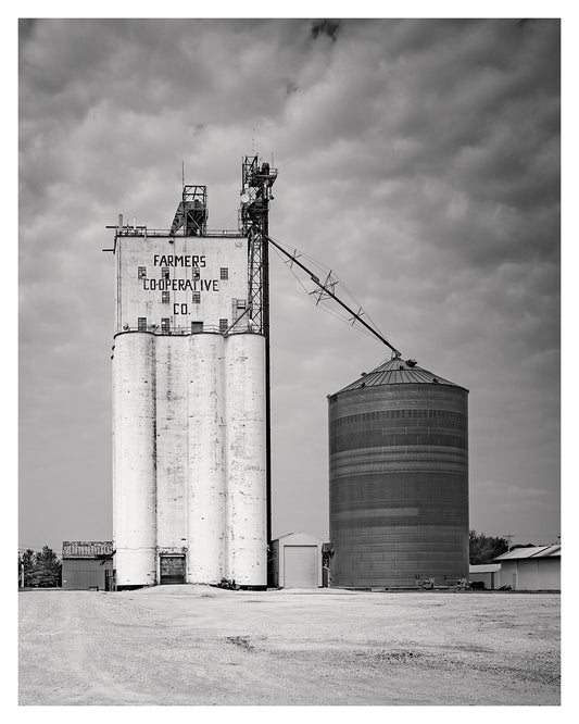 Farmers Cooperative Grain Elevator, Iowa Highway 20