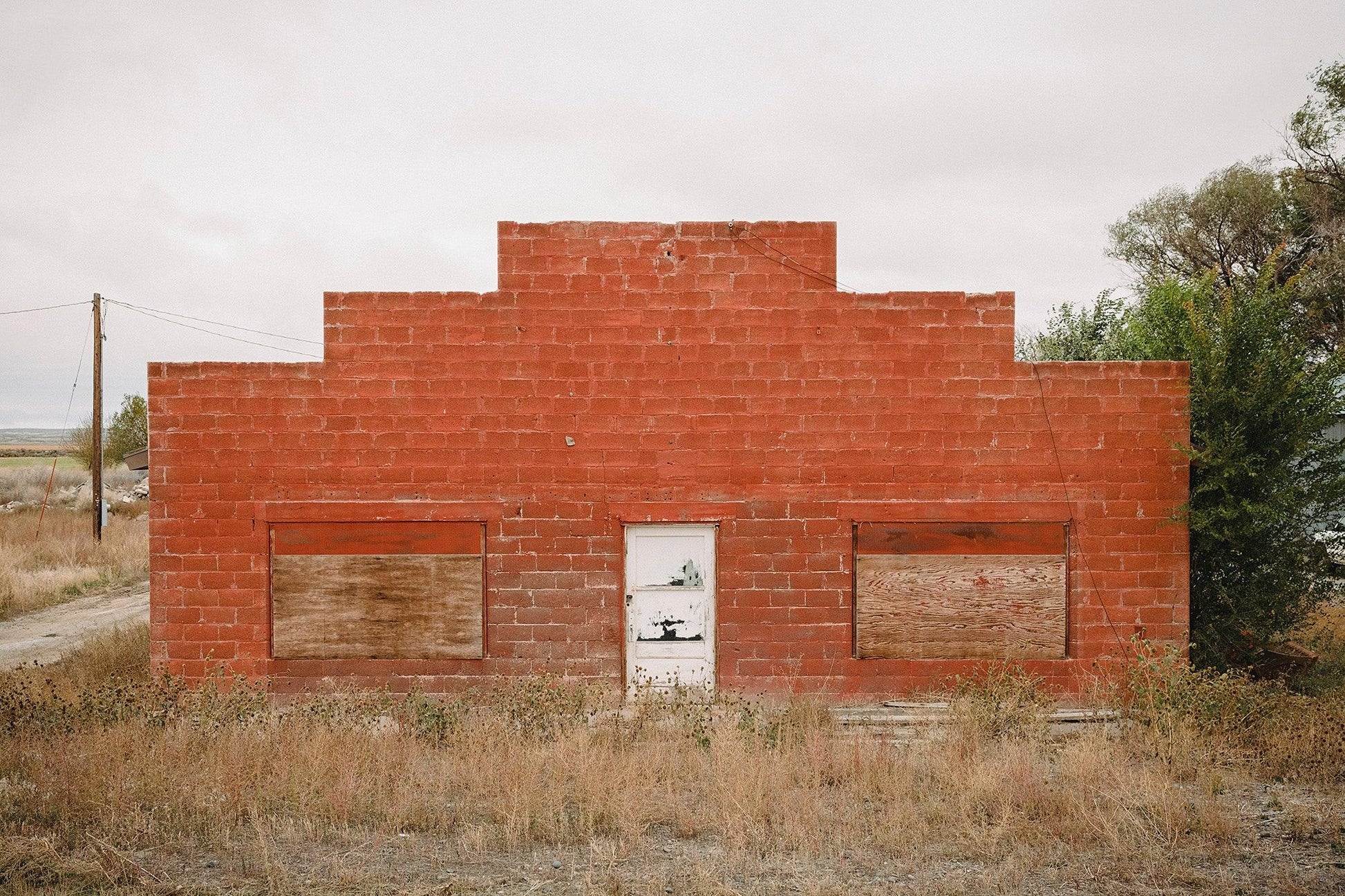 The Red Building - Walloy